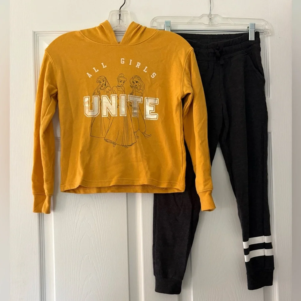 Disney princess, yellow hoodie, limited edition, gray sweatpants girls size 7